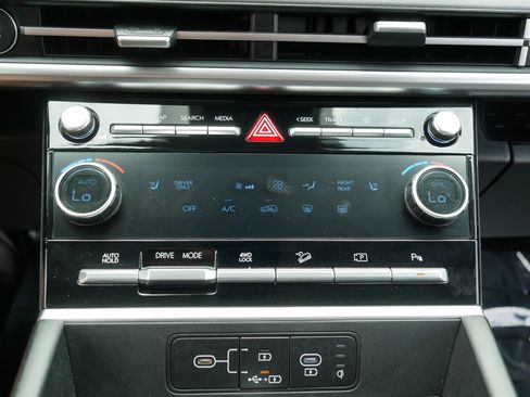 Certified 2026 Hyundai Santa Fe SEL AWD/4WD image 28