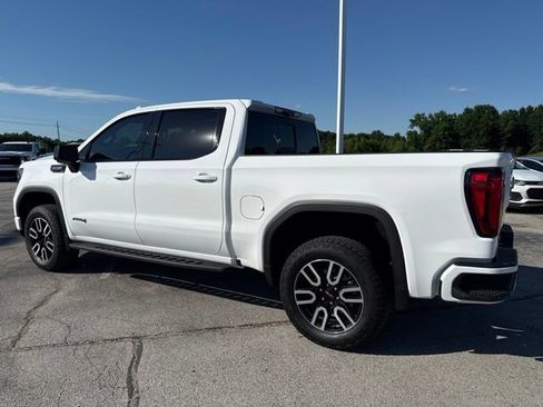 Used 2025 GMC Sierra 1500 AT4 w/ AT4 Premium Package AWD/4WD image 4