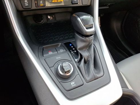 Certified 2023 Toyota RAV4 XLE Premium AWD/4WD image 15