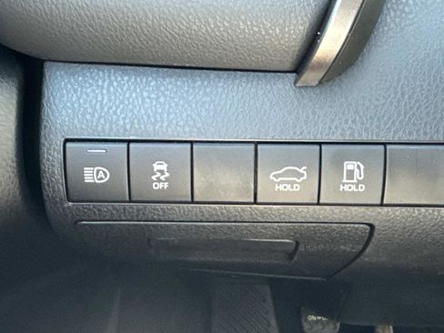 Used 2022 Toyota Camry SE w/ Carpet Mat Package (TMS) image 26