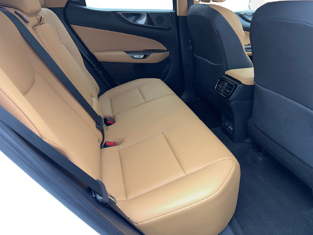 Used 2025 Lexus NX 250 FWD image 41