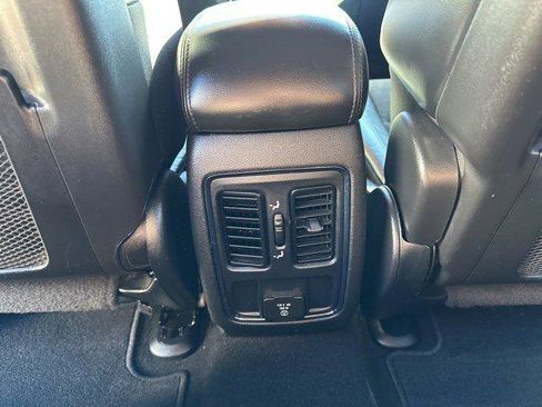 Certified 2021 Jeep Grand Cherokee Laredo X image 30