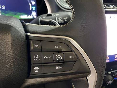 Used 2024 Jeep Grand Cherokee Limited 4xe AWD/4WD image 15