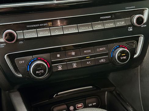Used 2019 Kia Optima S FWD image 23