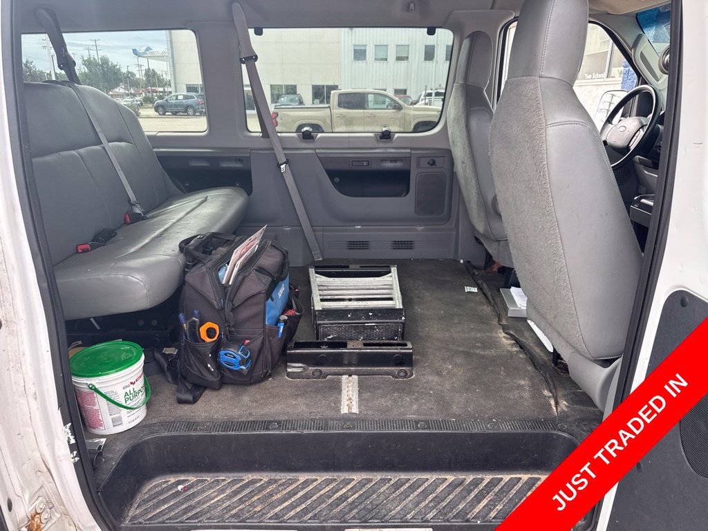 Used 2009 Ford E-350 and Econoline 350 XLT RWD image 6