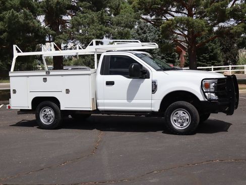 Used 2022 Ford F250 XL w/ STX Appearance Package AWD/4WD image 2