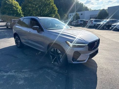 Used 2026 Volvo XC60 B5 Plus w/ Protection Package Premier AWD/4WD image 8