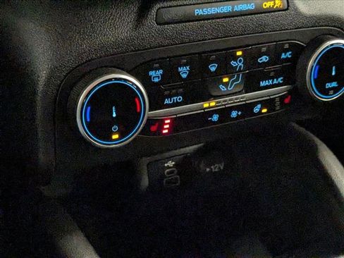 Used 2024 Ford Escape Active w/ Cold Weather Package image 16