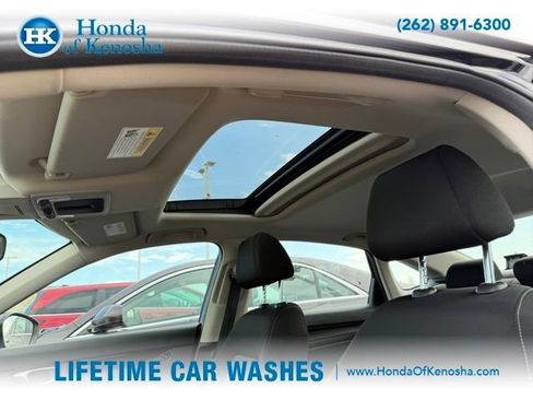 Used 2024 Honda Civic EX image 6