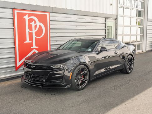 Used 2022 Chevrolet Camaro SS RWD image 30