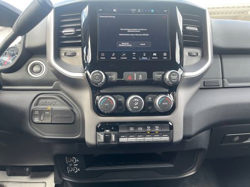 Used 2024 RAM 2500 Big Horn w/ Sport Appearance Package image 23