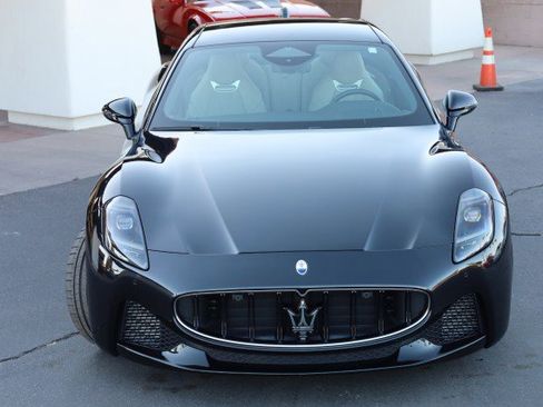 Used 2024 Maserati GranTurismo Modena image 8