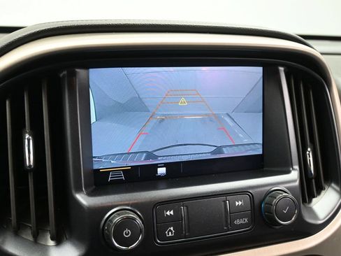 Used 2022 GMC Canyon Denali AWD/4WD image 14
