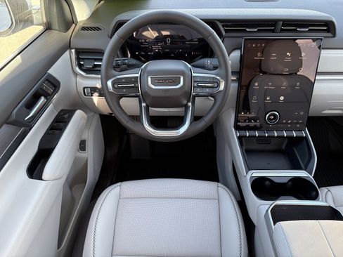 New 2026 GMC Terrain Denali w/ LPO, Floor Liner Package image 15