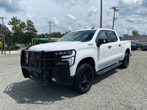 Used 2022 Chevrolet Silverado 1500 LT Trail Boss w/ LT Trail Boss Premium Package AWD/4WD image 8