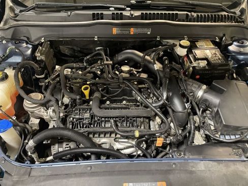 Used 2019 Ford Fusion SE image 30