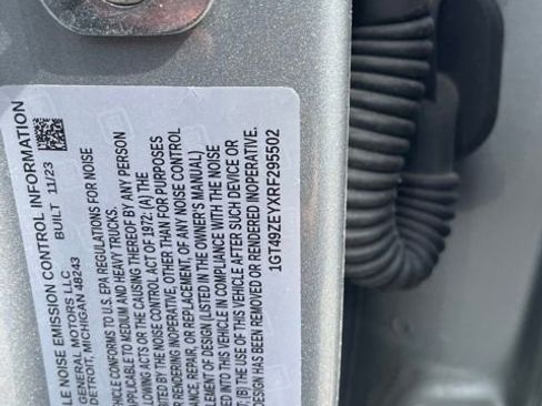 Used 2024 GMC Sierra 2500 AT4X w/ AT4X AEV Edition AWD/4WD image 8
