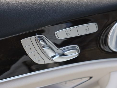 Used 2019 Mercedes-Benz E 300 image 11