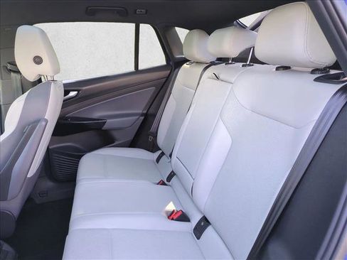 Used 2022 Volkswagen ID.4 Pro S image 19