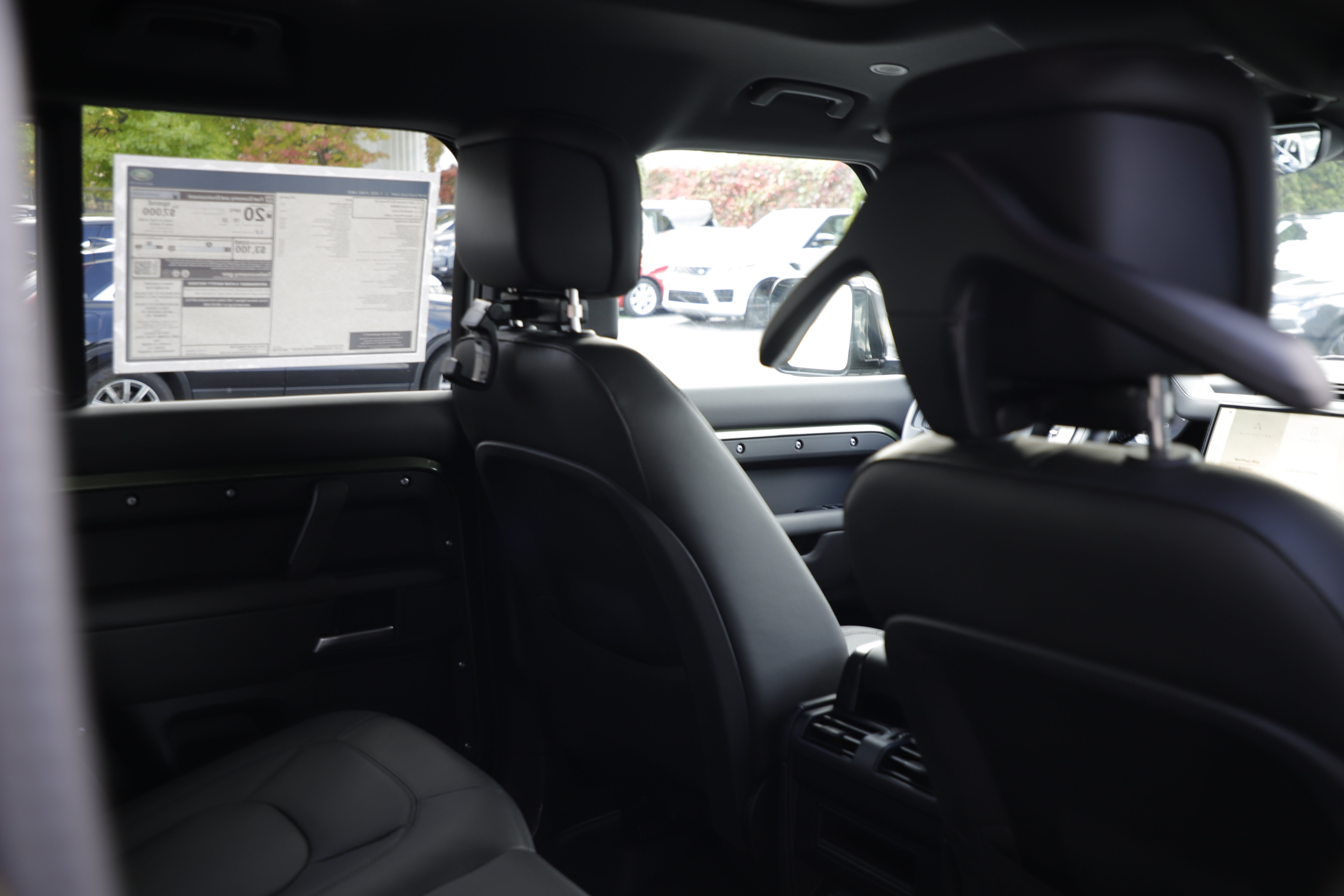 New 2026 Land Rover Defender 110 X-Dynamic SE AWD/4WD image 15