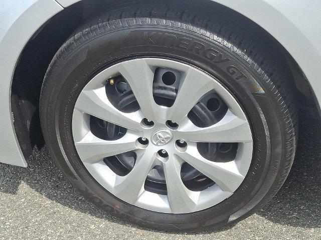 Used 2025 Toyota Corolla LE FWD image 8