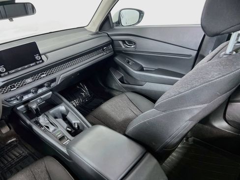 Used 2023 Honda Accord EX image 21