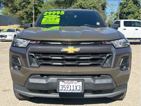 Used 2023 Chevrolet Colorado LT w/ LT Convenience Package AWD/4WD image 2