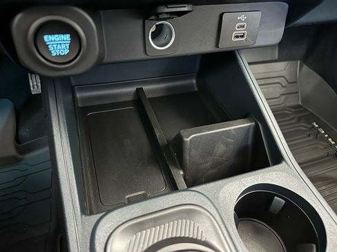 New 2026 Ford Maverick Lariat image 37