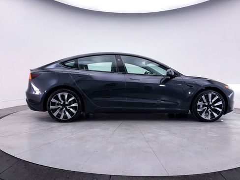 Used 2024 Tesla Model 3 Long Range RWD image 37