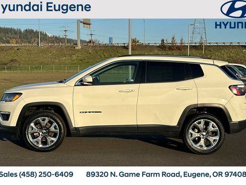 Used 2021 Jeep Compass Limited AWD/4WD image 7