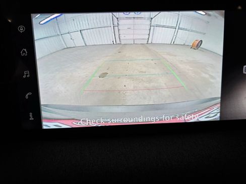 Used 2025 Nissan Kicks SV FWD image 13