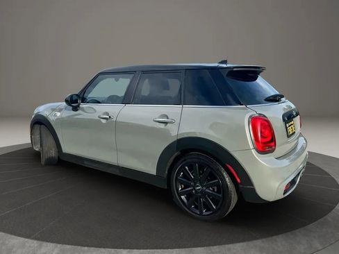 Used 2015 MINI Cooper S image 2