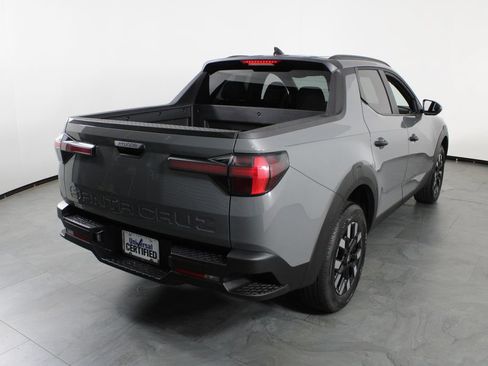 Certified 2026 Hyundai Santa Cruz SEL FWD image 4