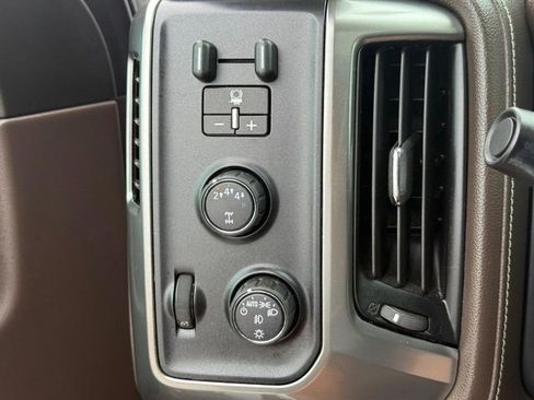 Used 2018 Chevrolet Silverado 2500 LTZ w/ Duramax Plus Package AWD/4WD image 23