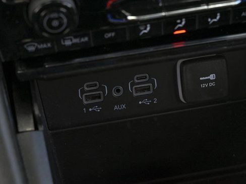 Used 2023 Jeep Grand Cherokee Limited image 33