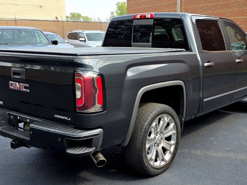 Used 2018 GMC Sierra 1500 Denali w/ Denali Ultimate Package AWD/4WD image 2