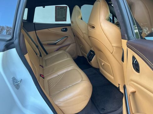 Used 2021 Aston Martin DBX AWD/4WD image 33