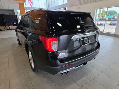 Used 2022 Ford Explorer King Ranch w/ Class IV Trailer Tow Package AWD/4WD image 11