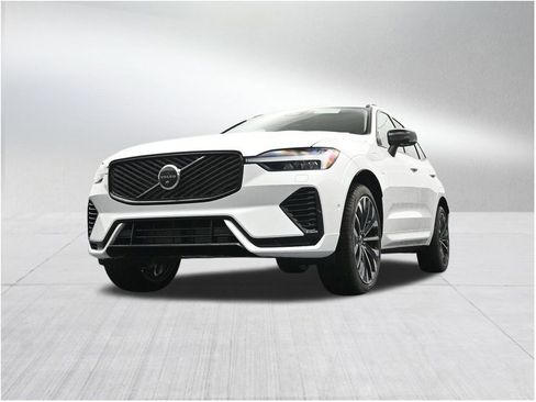 New 2026 Volvo XC60 T8 Ultra w/ Protection Package Premier AWD/4WD image 28