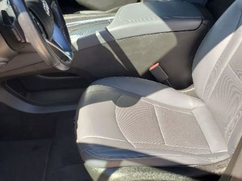 Used 2024 Buick Enclave Premium AWD/4WD image 8