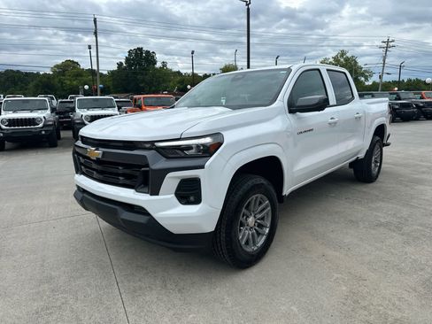 New 2025 Chevrolet Colorado LT w/ LT Convenience Package image 4
