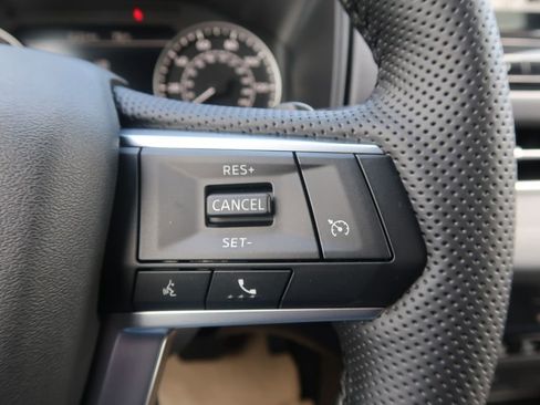 New 2026 Mitsubishi Outlander LE AWD/4WD image 32
