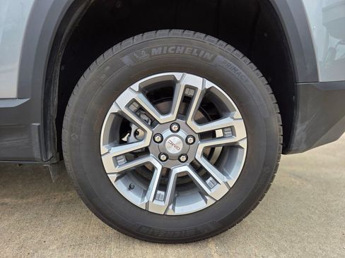 Used 2025 GMC Terrain Elevation FWD image 32