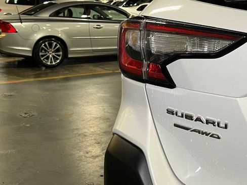 Used 2024 Subaru Outback Premium image 15