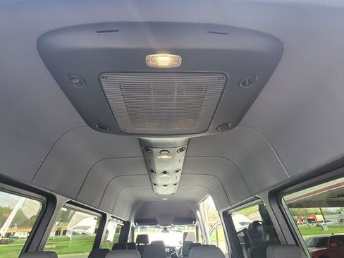 Used 2025 Mercedes-Benz Sprinter 2500 image 29
