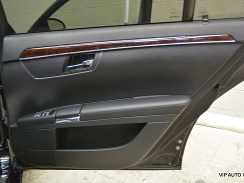 Used 2007 Mercedes-Benz S 550 4MATIC image 10