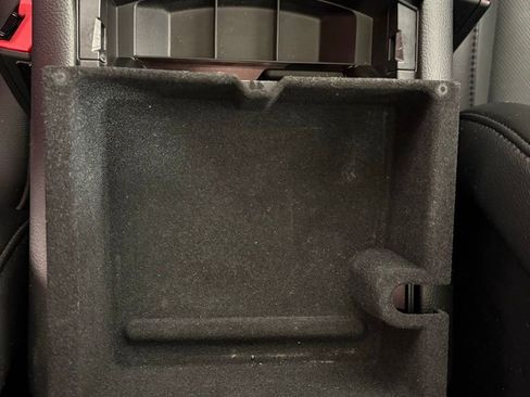 Used 2018 Ford Edge Titanium w/ Equipment Group 301A image 30