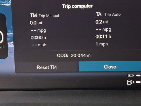 Used 2023 Volvo XC60 T8 Ultimate w/ Climate Package AWD/4WD image 22