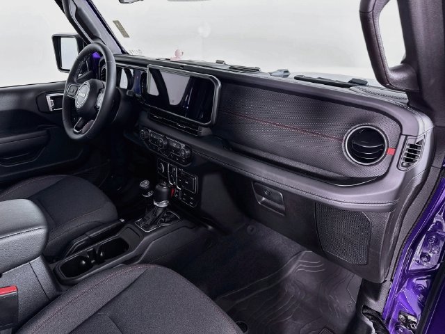 Used 2026 Jeep Wrangler Unlimited Rubicon w/ Safety Group AWD/4WD image 31