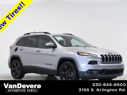 Used 2018 Jeep Cherokee Latitude w/ Altitude Package